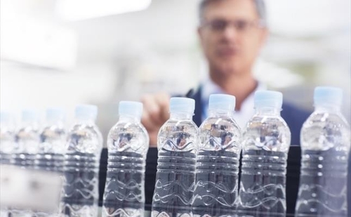 последний случай компании о SABIC SOLUTIONS FOR FOOD & BEVERAGE PACKAGING: CAPS & CLOSURES (Решения для упаковки продуктов питания и напитков: крышки и закрытия)